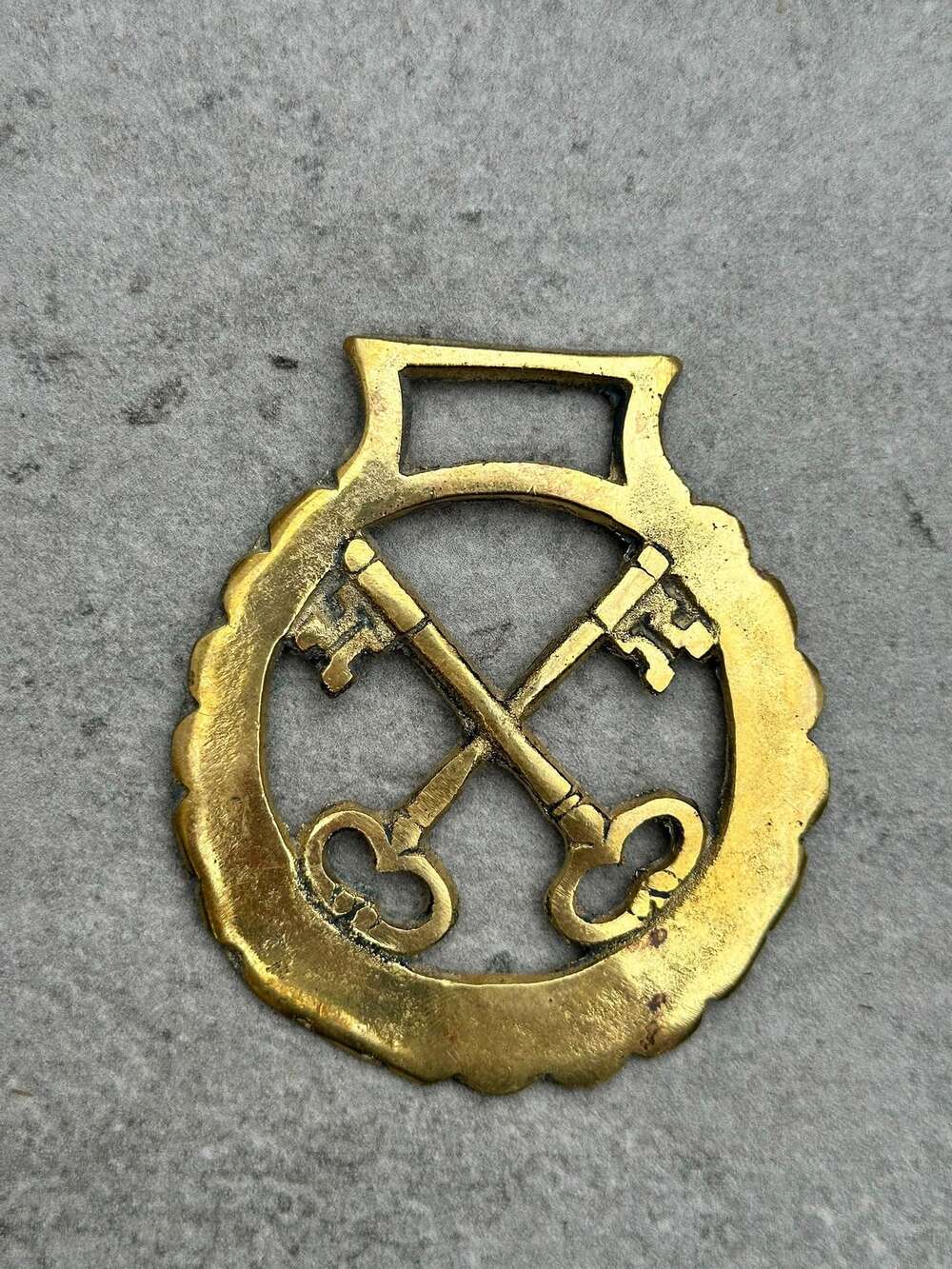 Vintage Solid Brass Keys of Saint Peter Horse Brass | Equestrian Decor